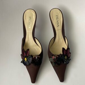 Prada Jeweled Satin Pointy Toe Kitten Heels sz. 37